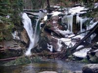 Waterfall Szklarka in winter